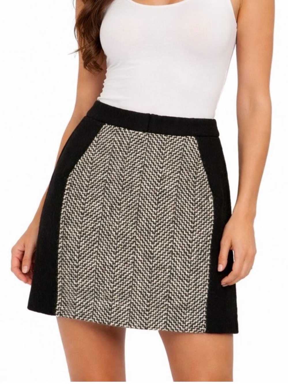 J. Crew 100% Wool Mini Skirt 6 Black White Houndstooth Chevron Pattern Career